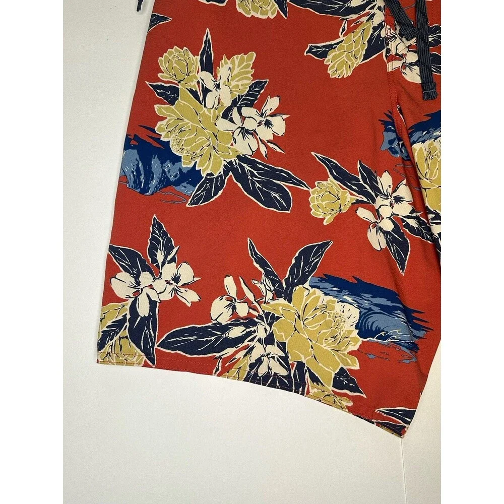Patagonia Men’s Tropical Floral Board Shorts Swim Trunks Red Drawstring Size 30
